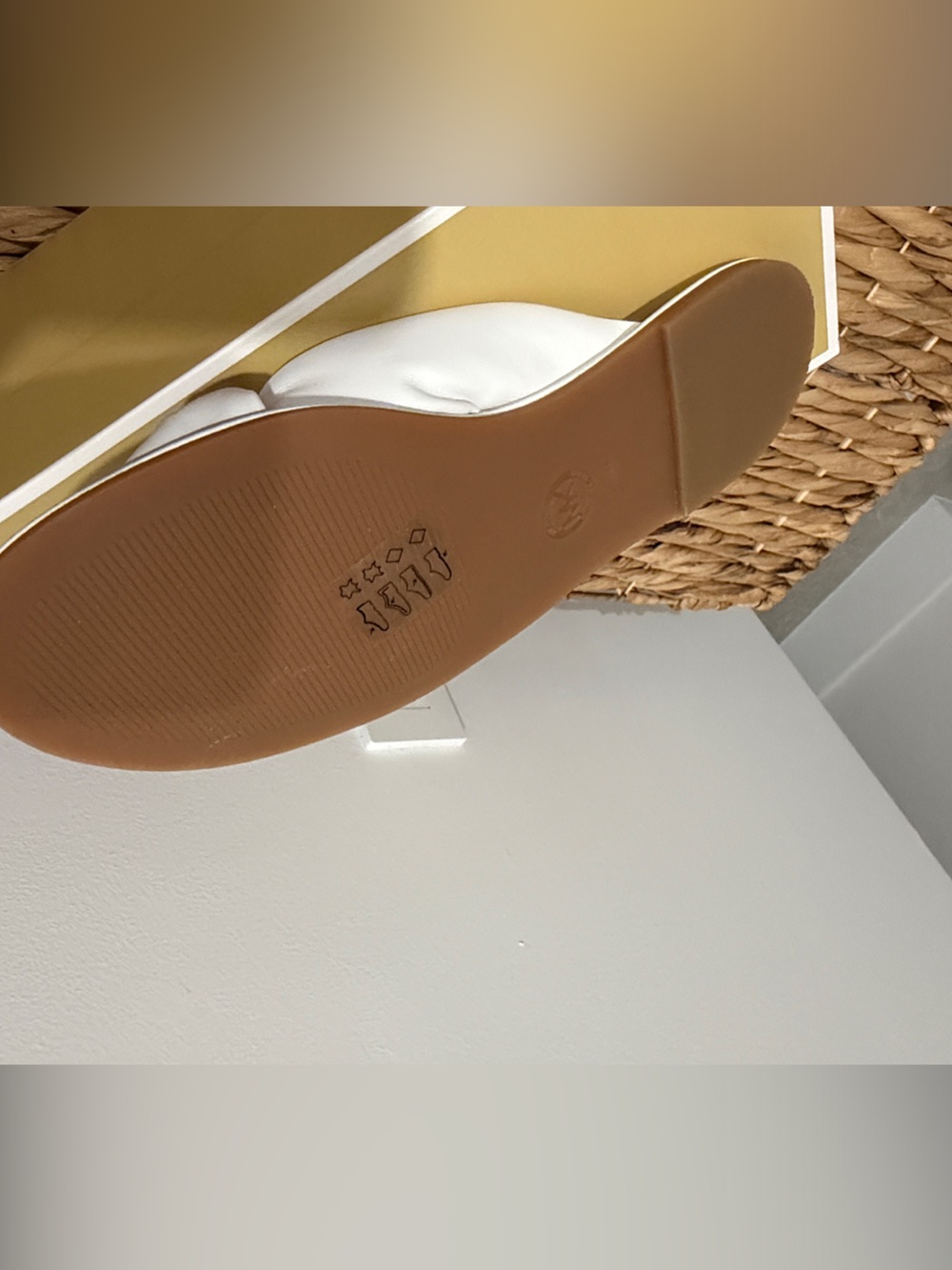 Michael Kors White Knotted Leather Slide Sandal - Picture 3 of 3